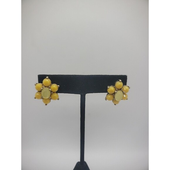 Vintage Earrings Pierced Stud Yellow Flower Jewelry Costume - Picture 6 of 16